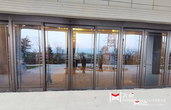 42辦公樓自動門西安隆興 _20220319132735.jpg